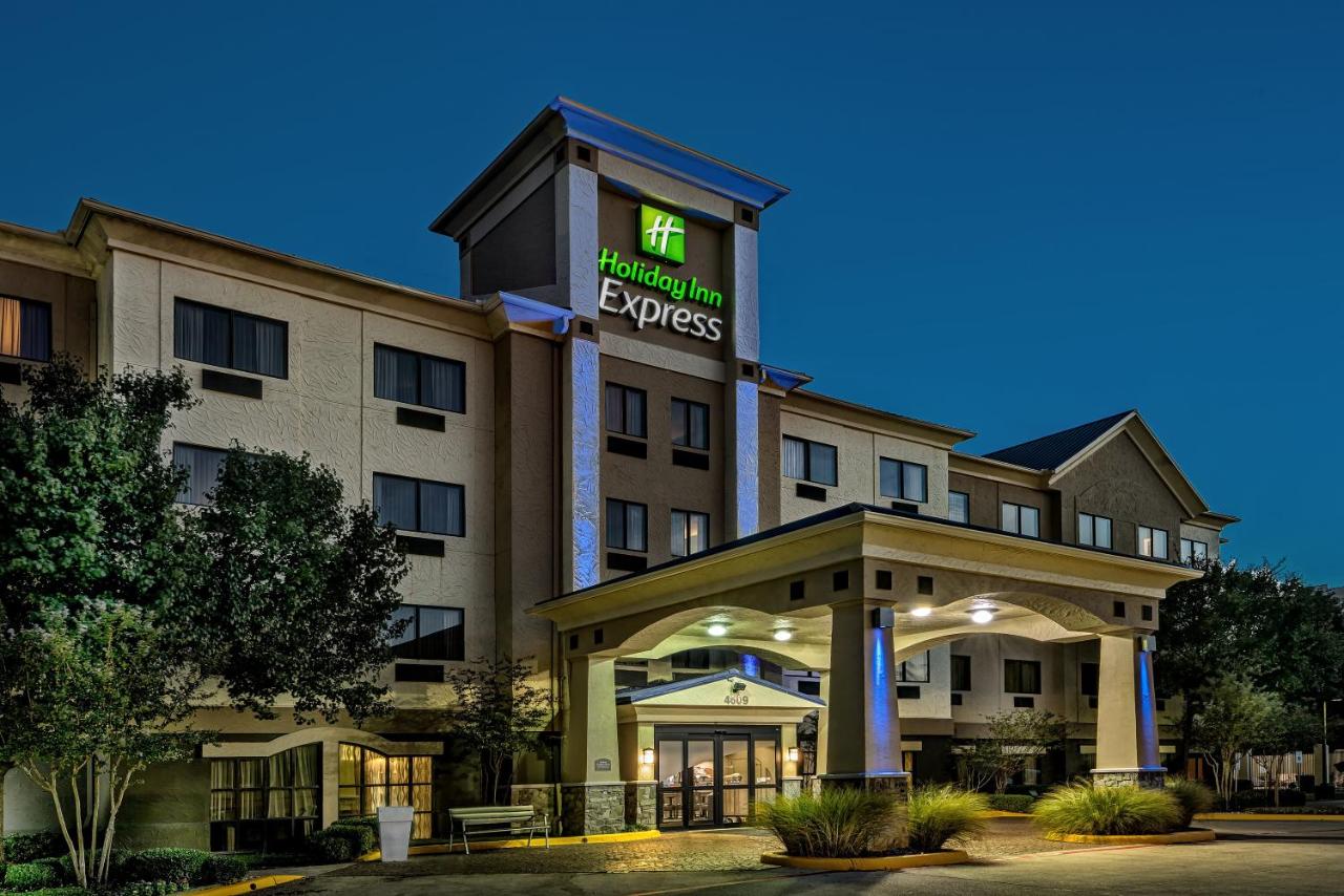 | Holiday Inn Express Hotel & Suites Fort Worth Southwest I-20, an IHG Hotel