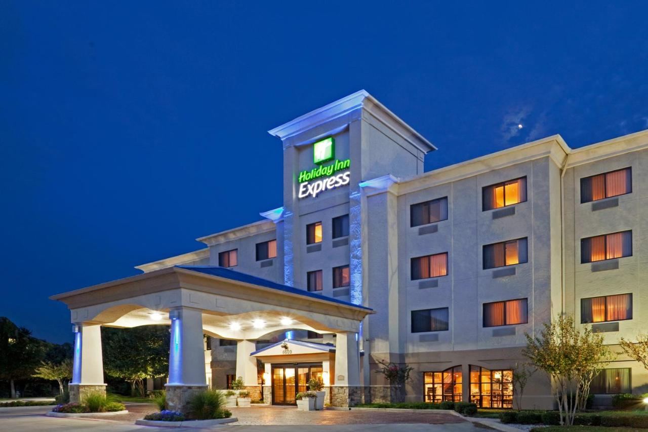 | Holiday Inn Express Hotel & Suites Fort Worth Southwest I-20, an IHG Hotel