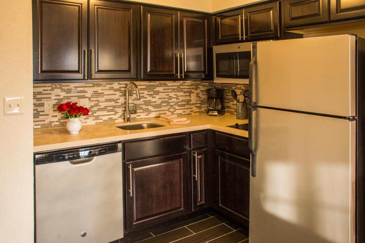 King Studio at Staybridge Suites Schererville, an IHG Hotel