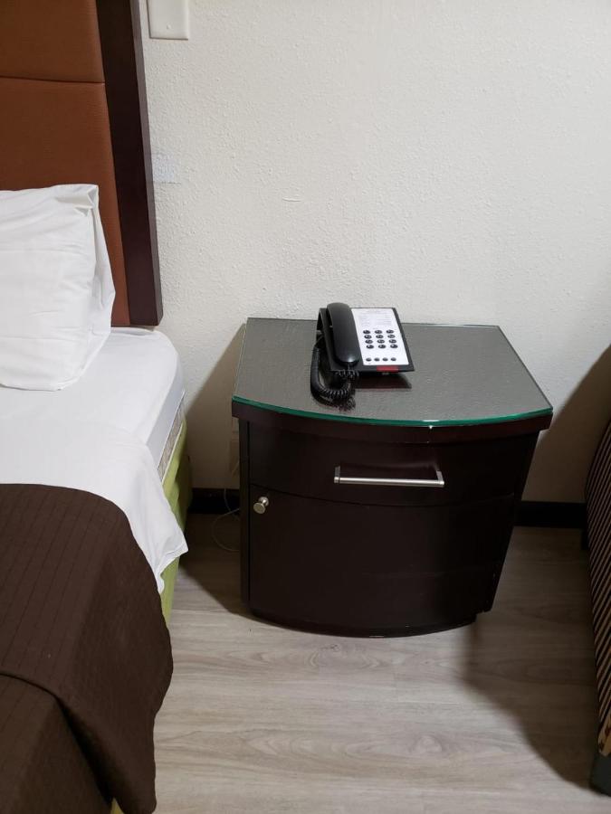 | Value Inn & Suites Salina