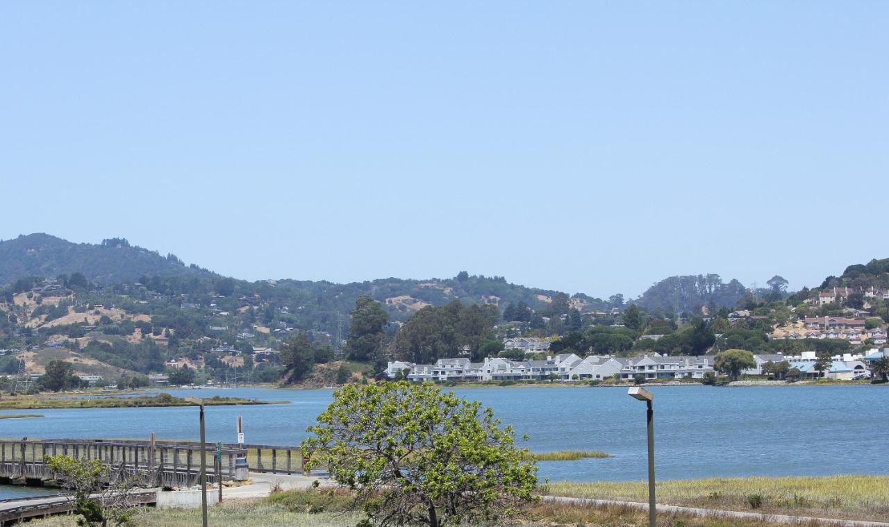 | Holiday Inn Express Mill Valley - Sausalito Area, an IHG Hotel