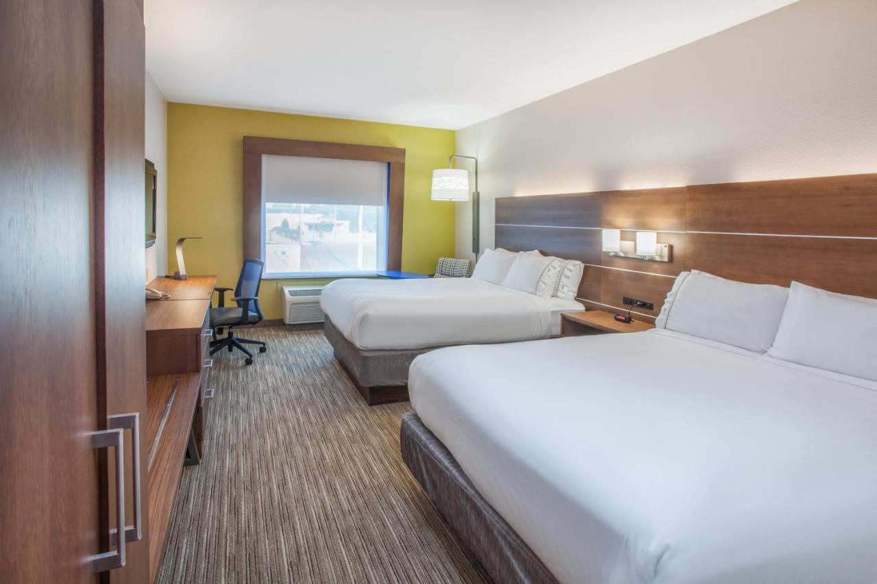  | Holiday Inn Express Hotel and Suites Texarkana, an IHG Hotel