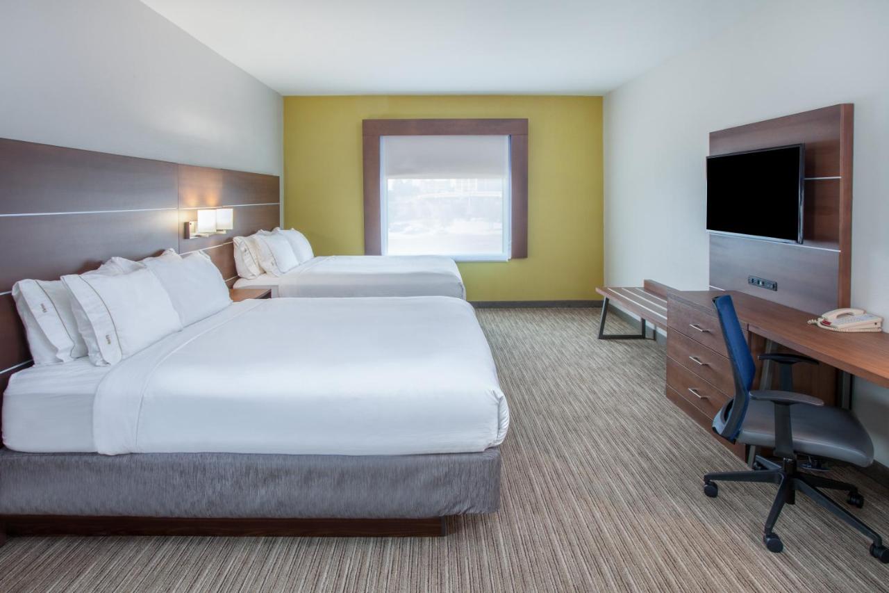  | Holiday Inn Express Hotel and Suites Texarkana, an IHG Hotel