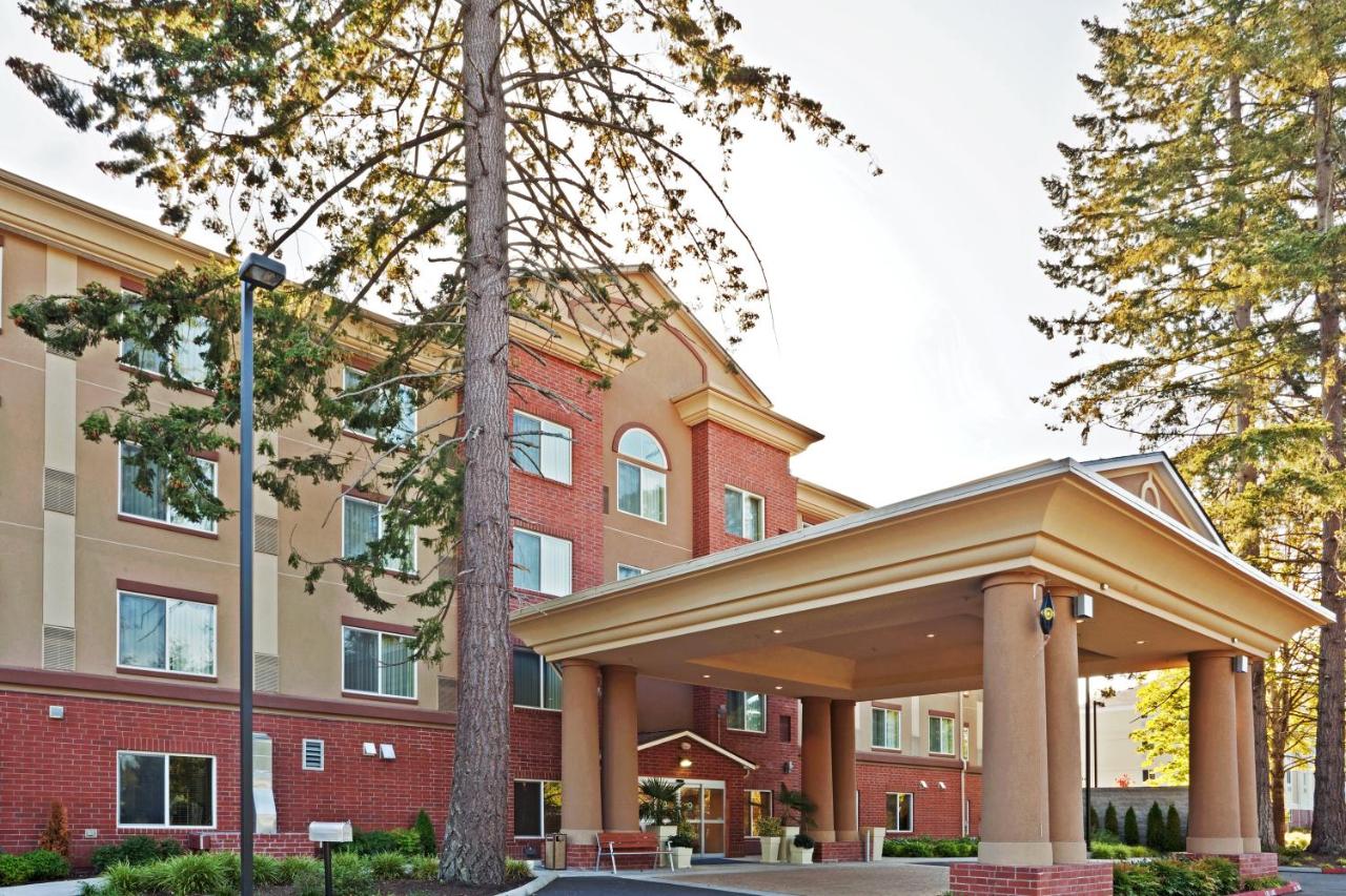 | Holiday Inn Express Hotel & Suites Lacey, an IHG Hotel