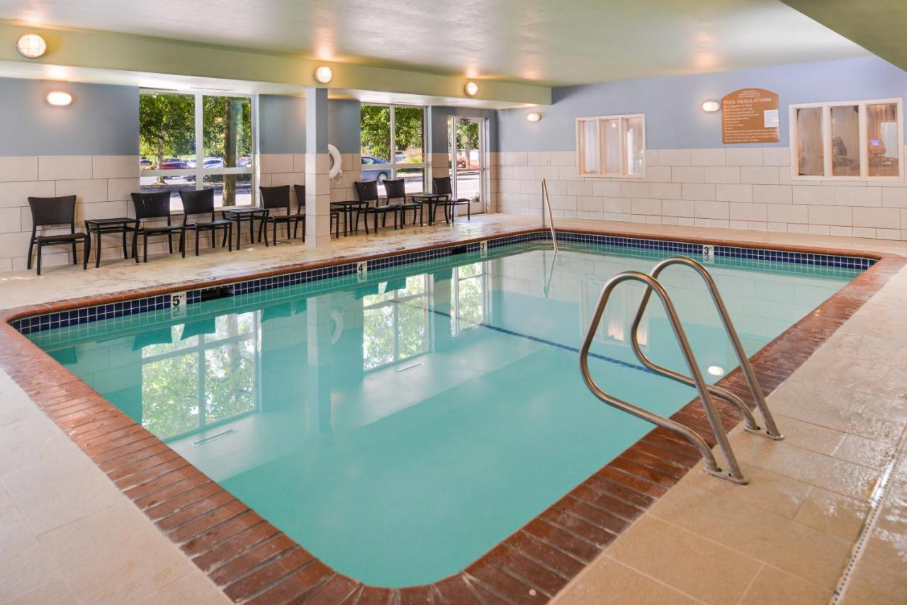 | Holiday Inn Express Hotel & Suites Lacey, an IHG Hotel