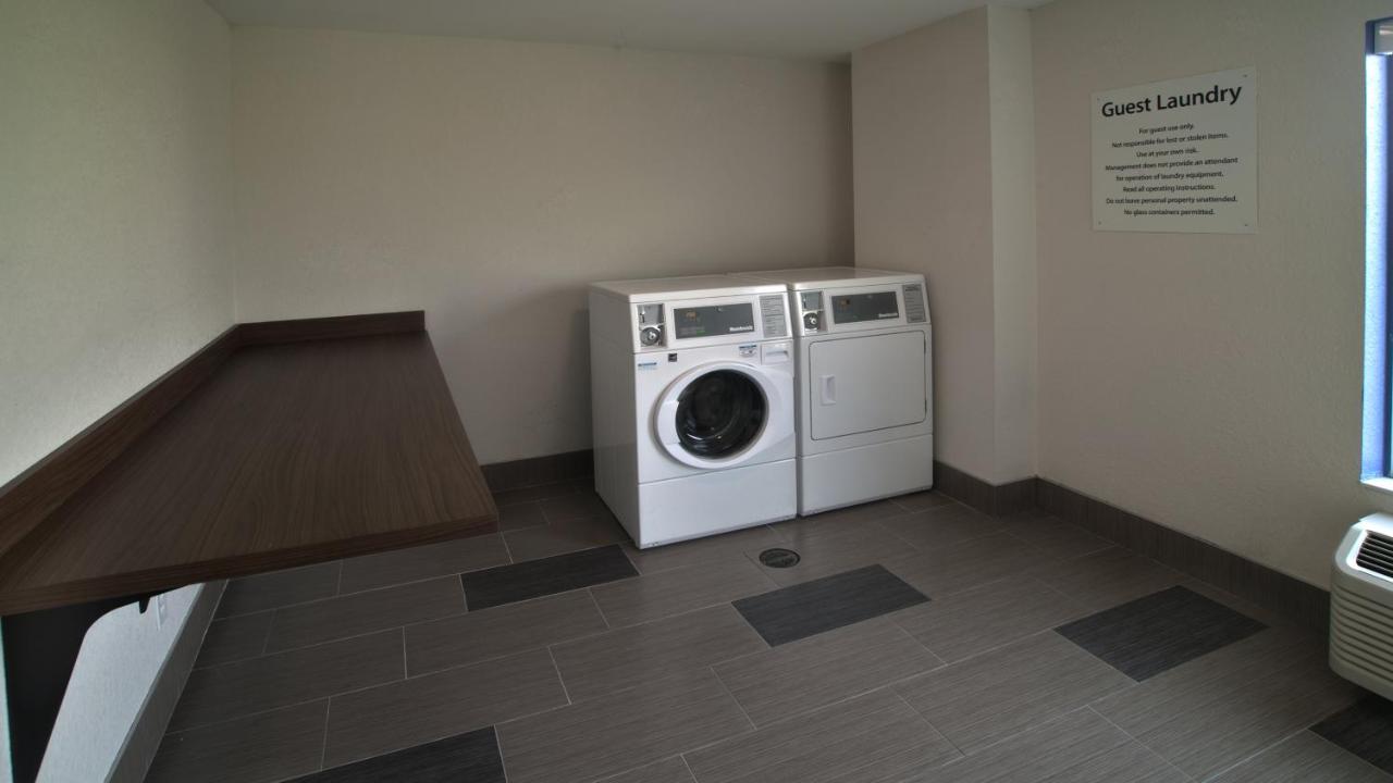  | Holiday Inn Express & Suites Evansville North, an IHG Hotel