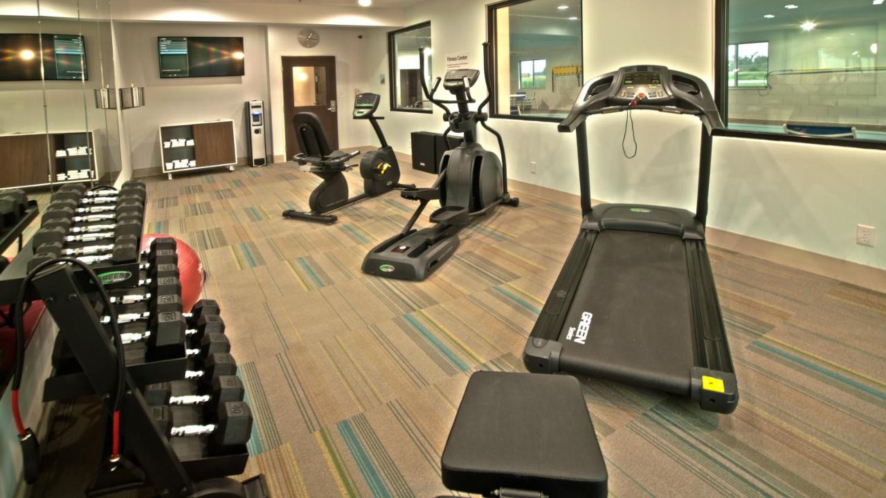  | Holiday Inn Express & Suites Evansville North, an IHG Hotel