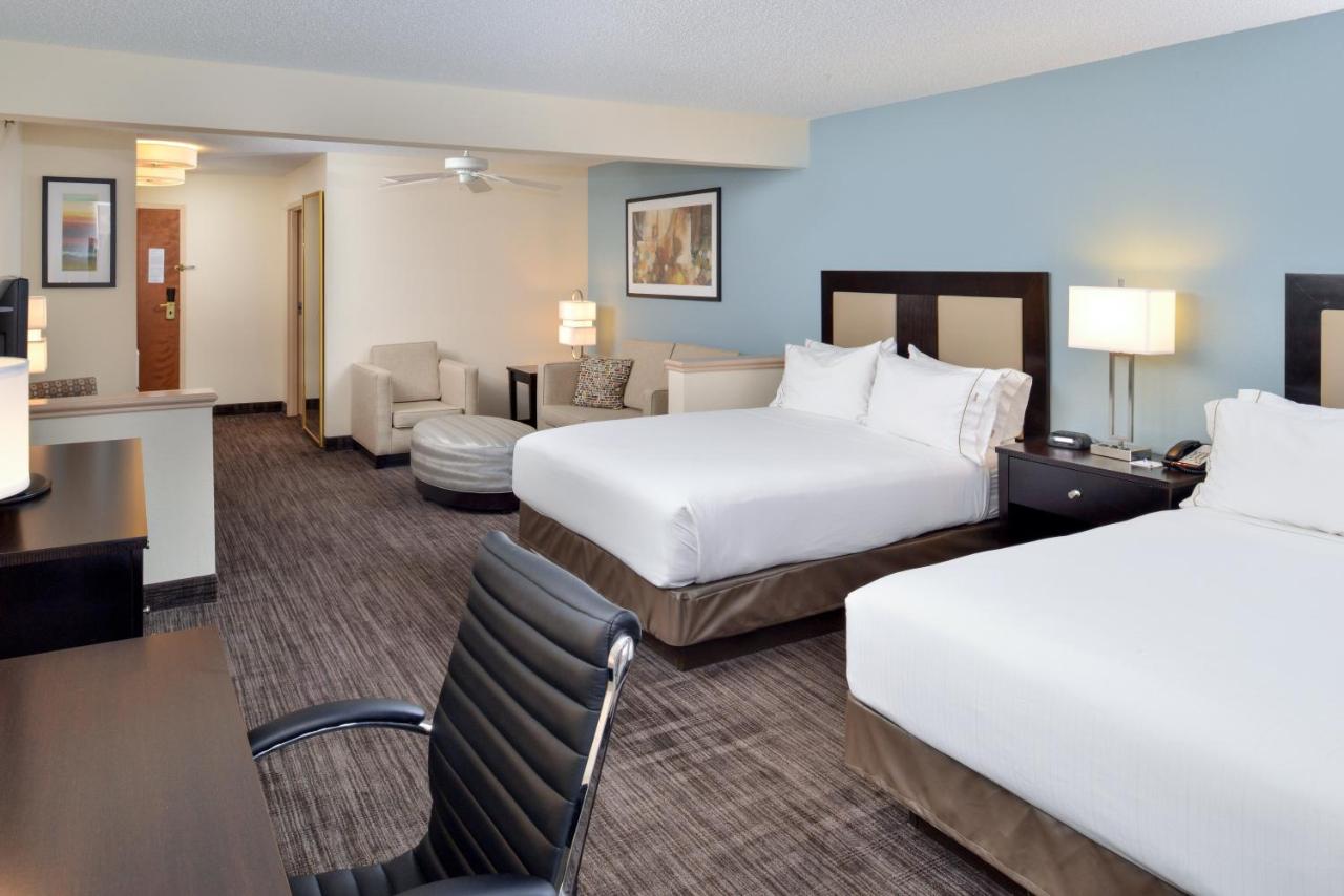  | Holiday Inn Express & Suites St Joseph