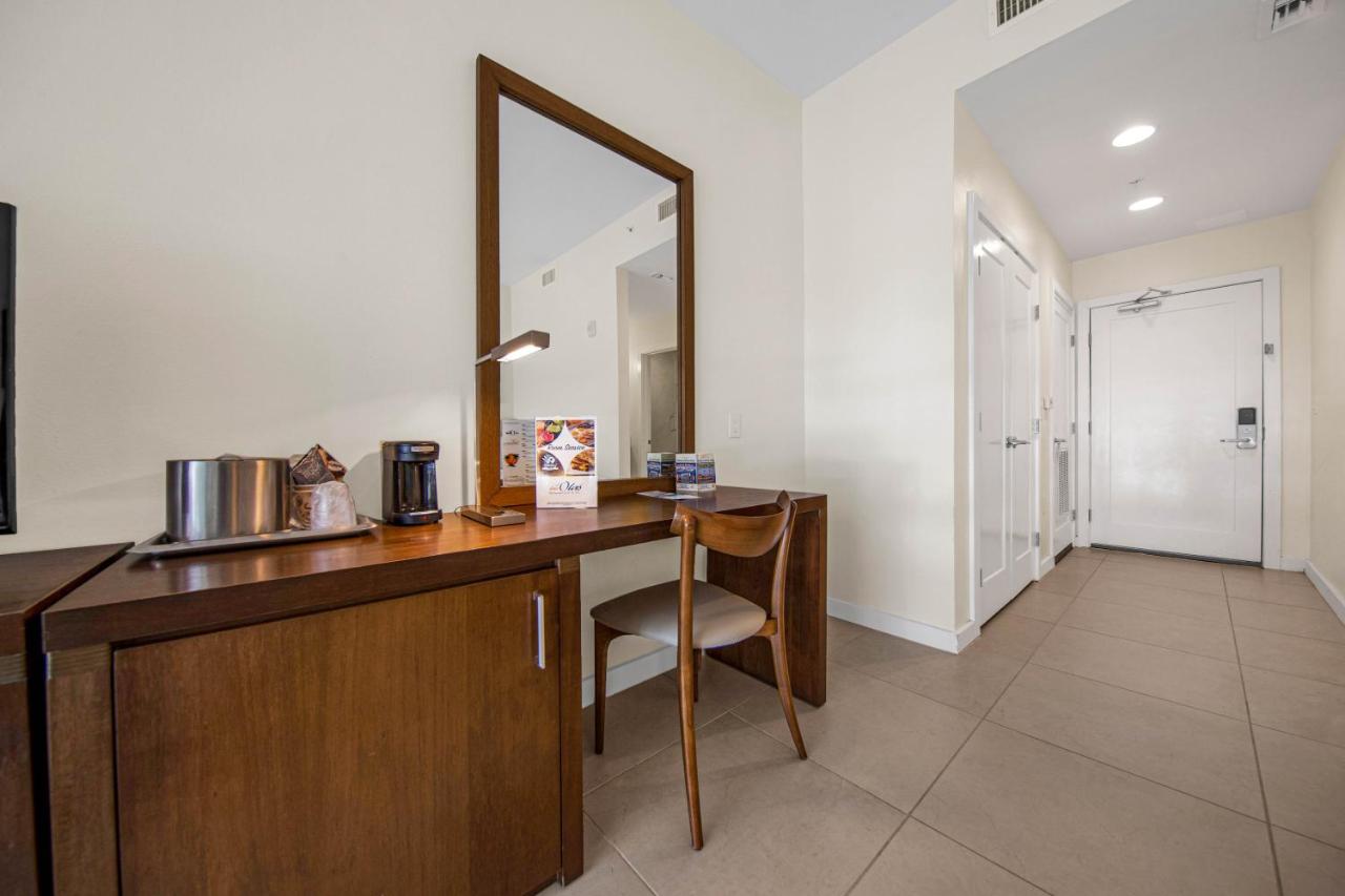 Deluxe Premium at Peninsula Island Resort & Spa - Beach Front Property at South Padre Island