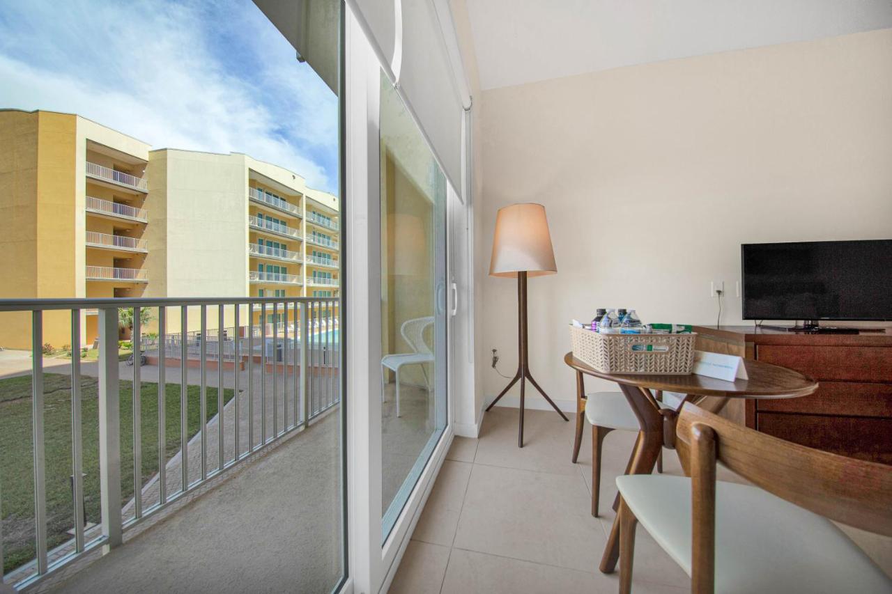 Deluxe Premium at Peninsula Island Resort & Spa - Beach Front Property at South Padre Island