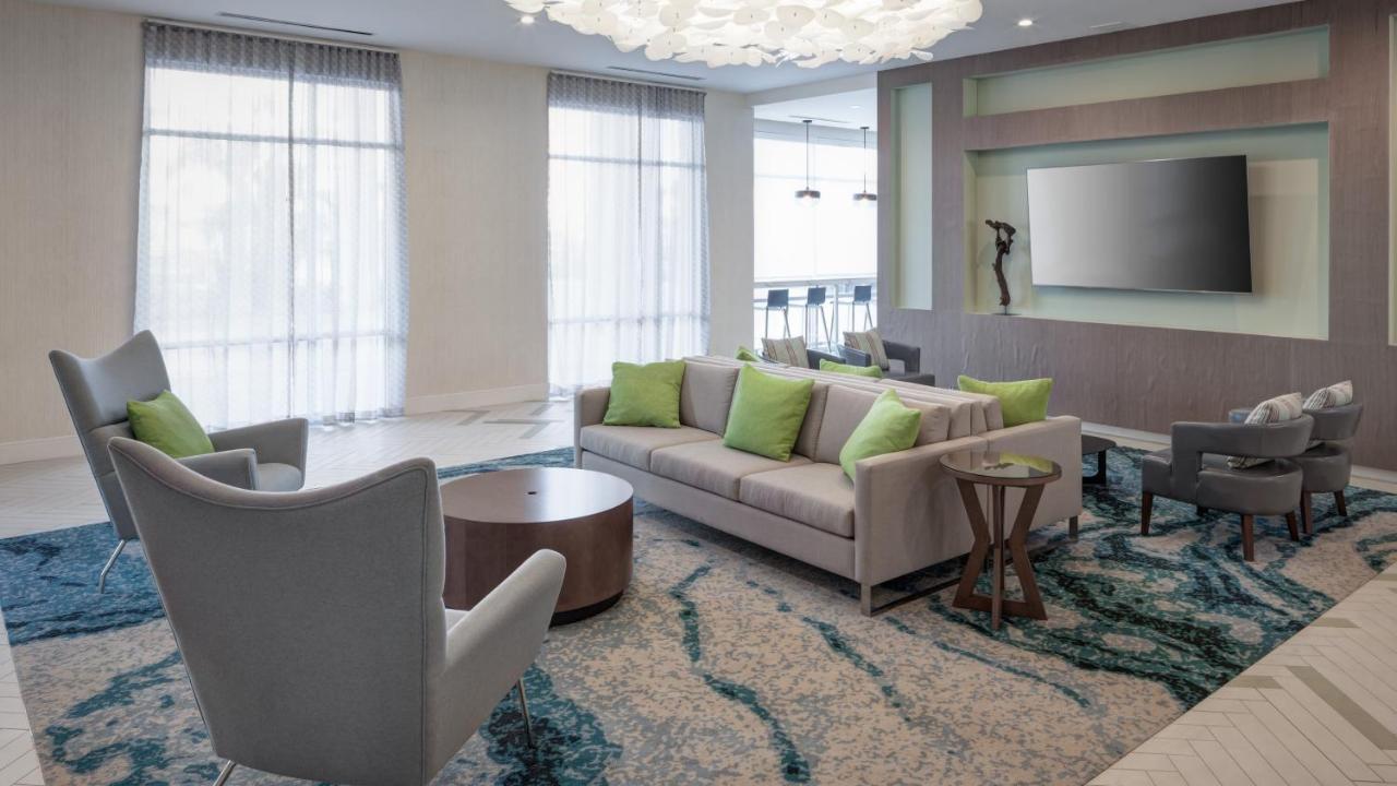  | Holiday Inn Express & Suites Orlando at SeaWorld, an IHG Hotel