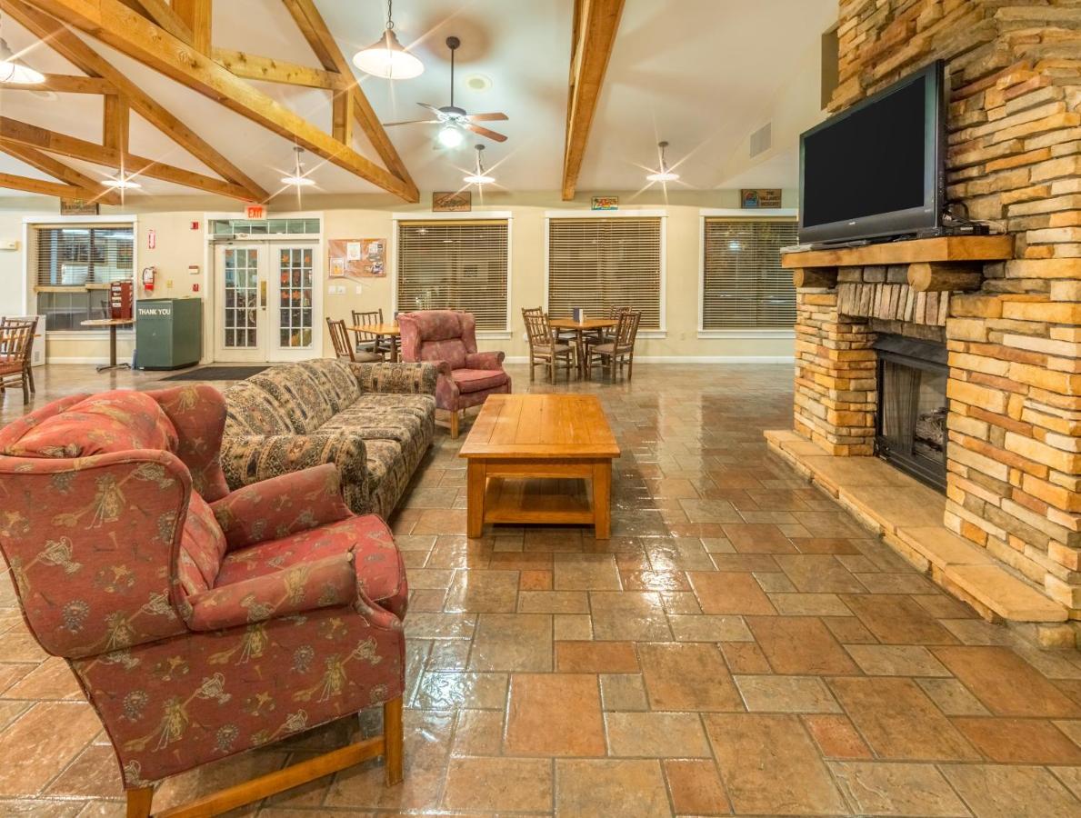 | Holiday Inn Club Vacations Timber Creek Resort at De Soto