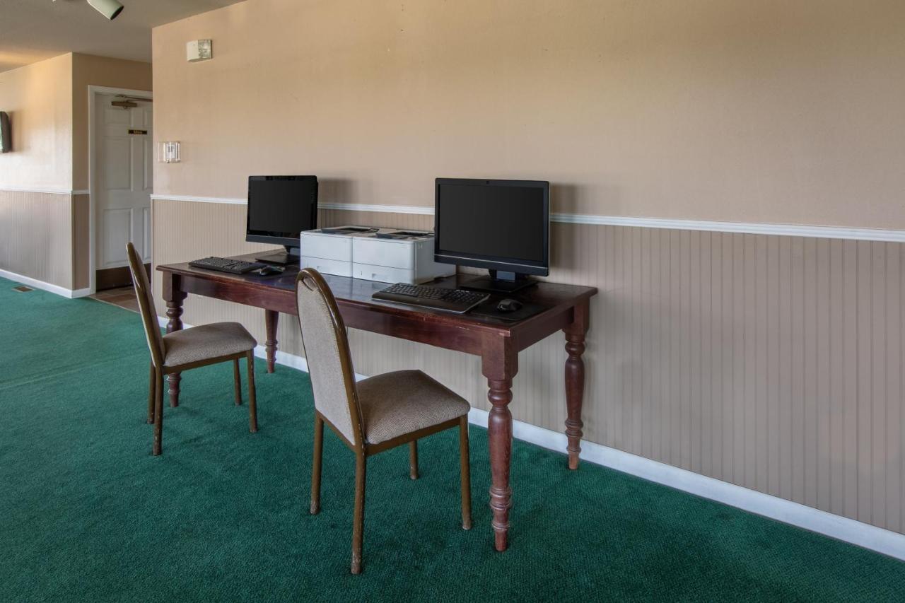 | Holiday Inn Club Vacations Timber Creek Resort at De Soto