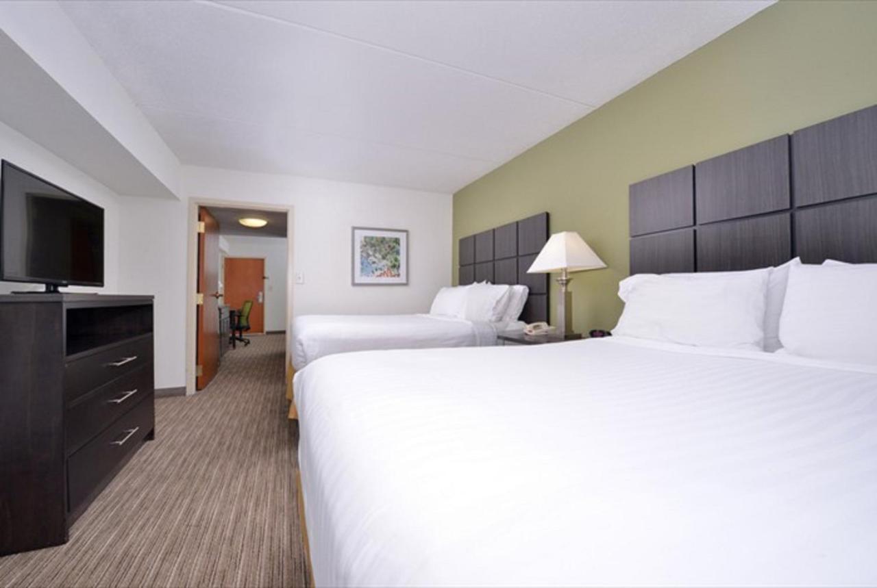 Queen Suite with Two Queen Beds - Non-Smoking at Holiday Inn Express Hotel & Suites Mooresville - Lake Norman by IHG