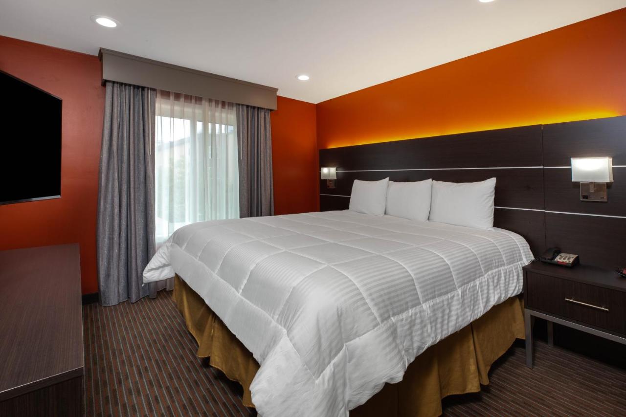  | Hotel Vinea Healdsburg