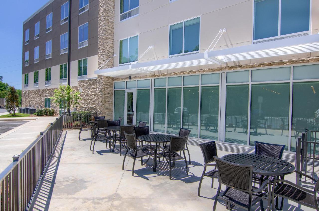  | Holiday Inn Express And Suites Mobile - University Area, an IHG Hotel