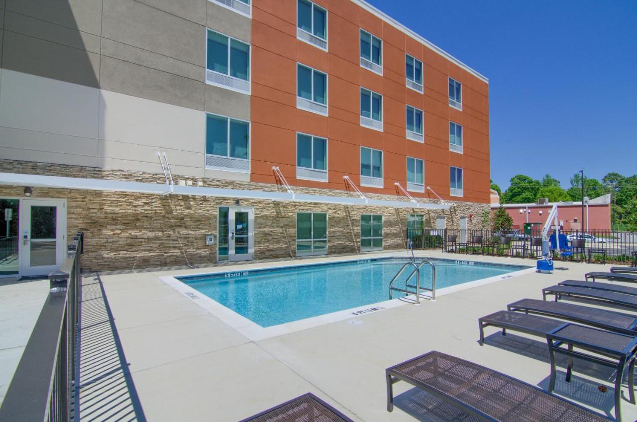  | Holiday Inn Express And Suites Mobile - University Area, an IHG Hotel
