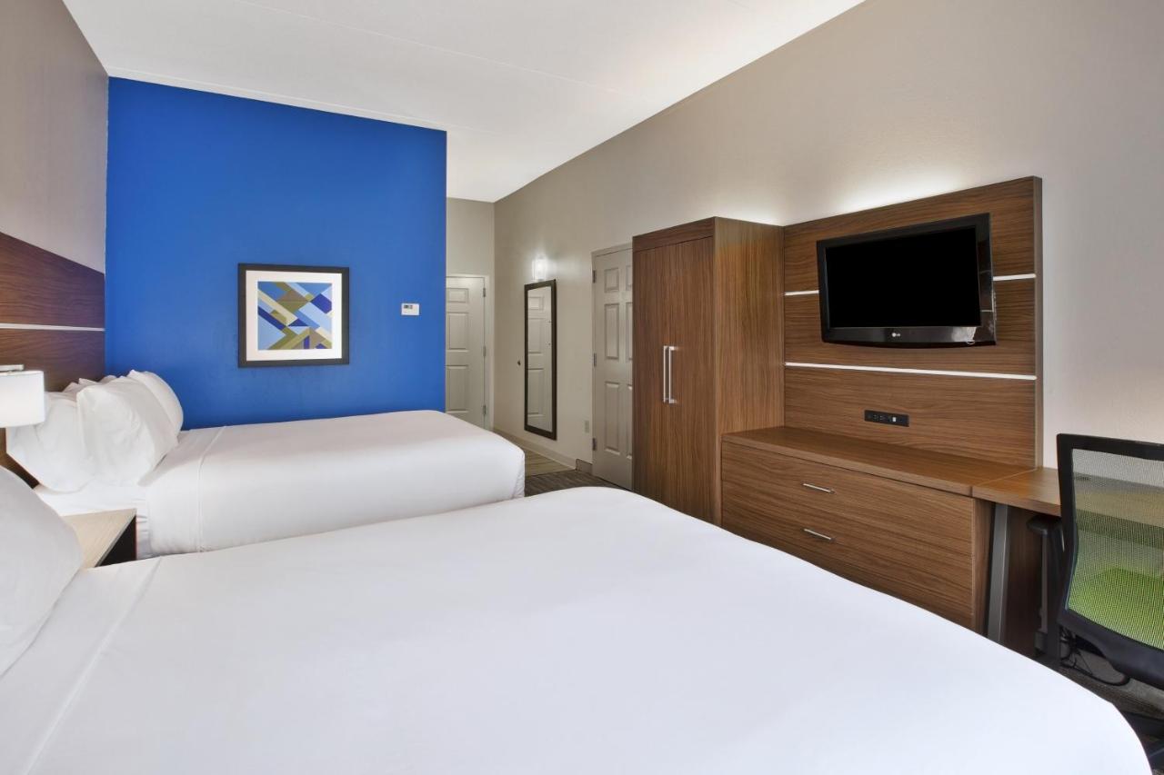 Standard Room at Holiday Inn Express & Suites Manchester by IHG