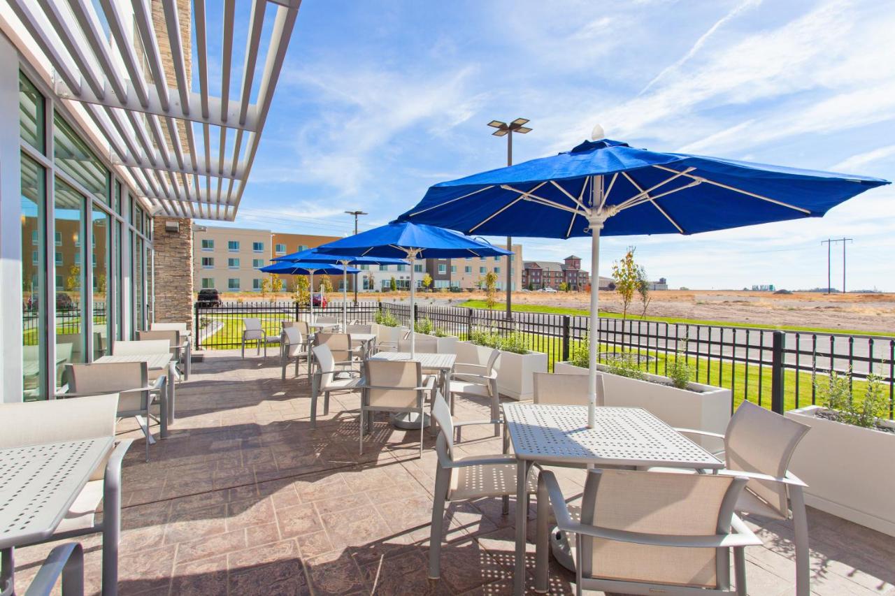 | Holiday Inn Express & Suites - Moses Lake, an IHG Hotel