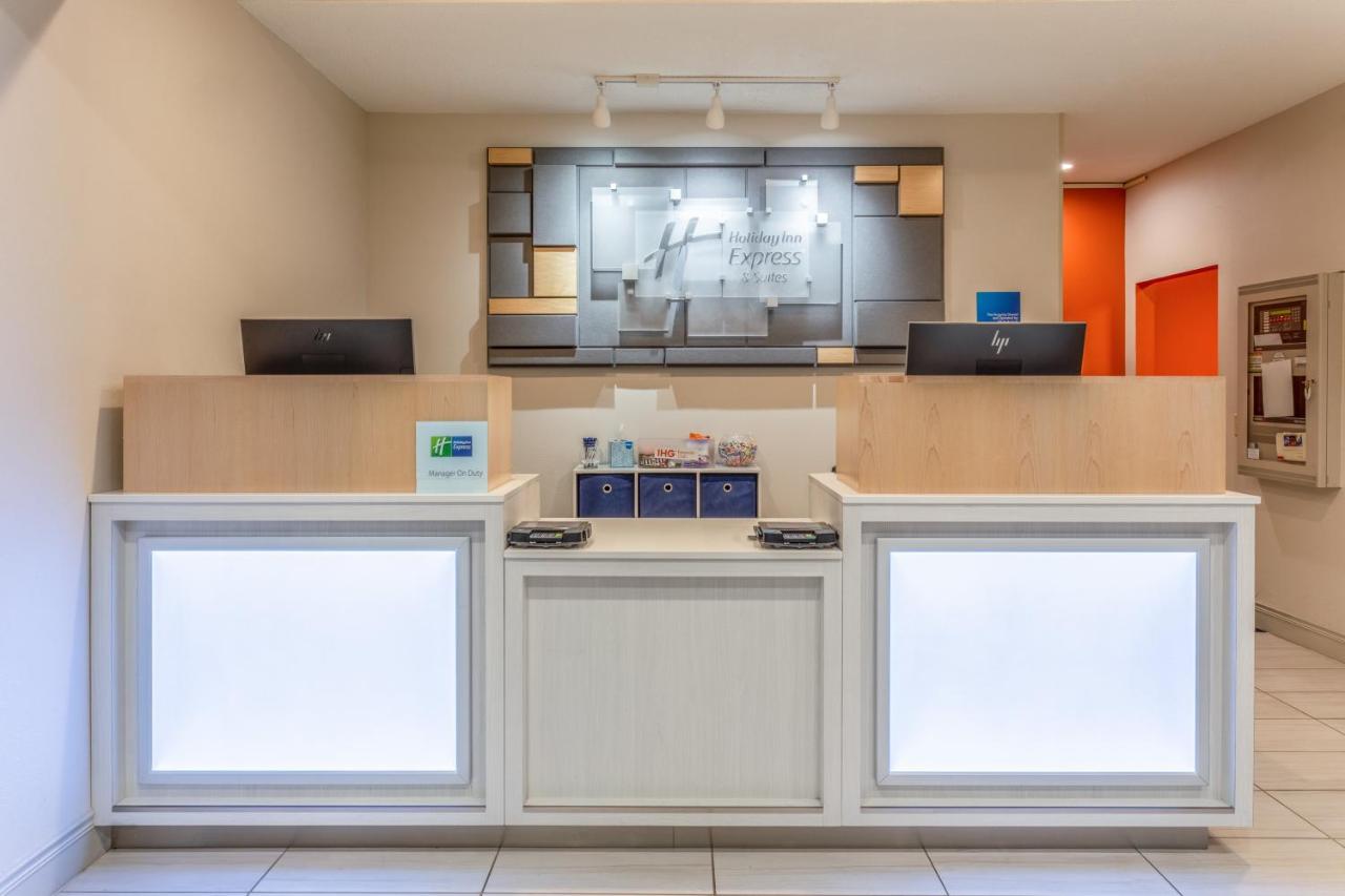 | Holiday Inn Express Hotel & Suites Shiloh/O'Fallon, an IHG Hotel
