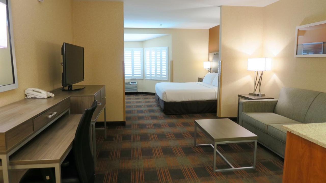 Queen Suite with Sofa Bed - Non-Smoking at Holiday Inn Express & Suites Elk Grove Central - Hwy 99 by IHG