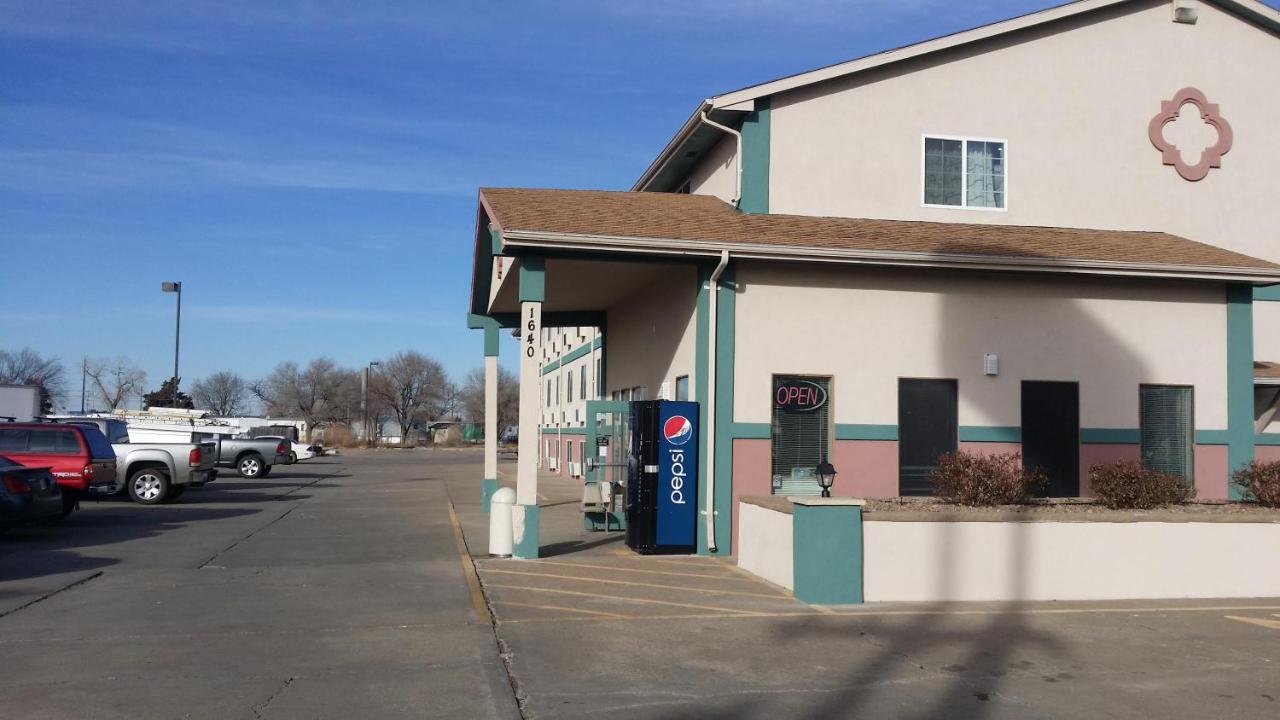 | Value Inn & Suites Salina