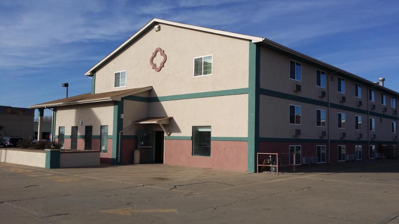 | Value Inn & Suites Salina