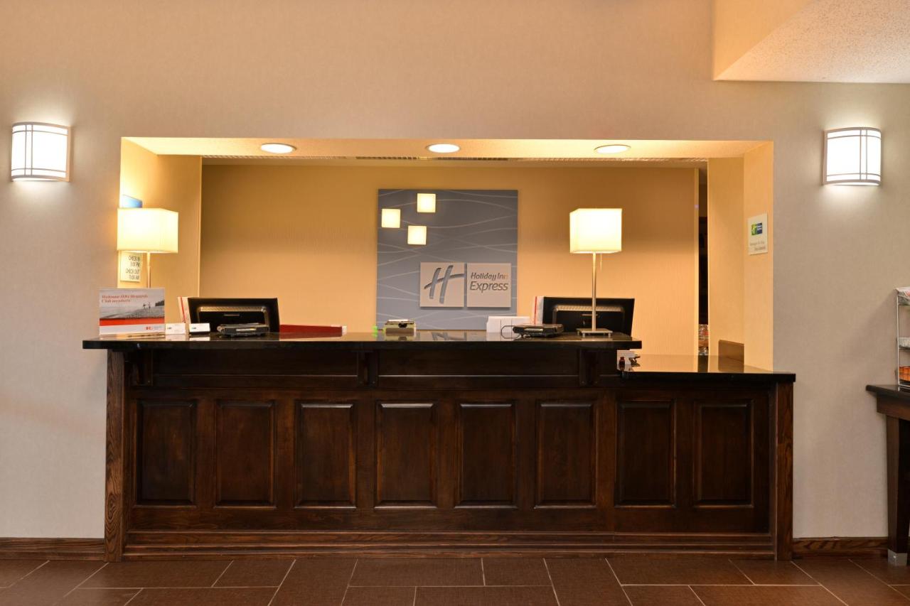 | Holiday Inn Express & Suites St Marys, an IHG Hotel