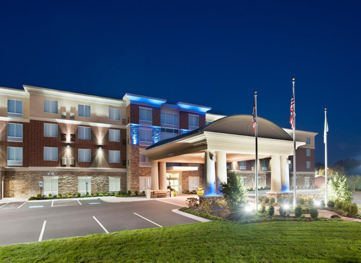 | Holiday Inn Express & Suites Dayton South - I-675, an IHG Hotel