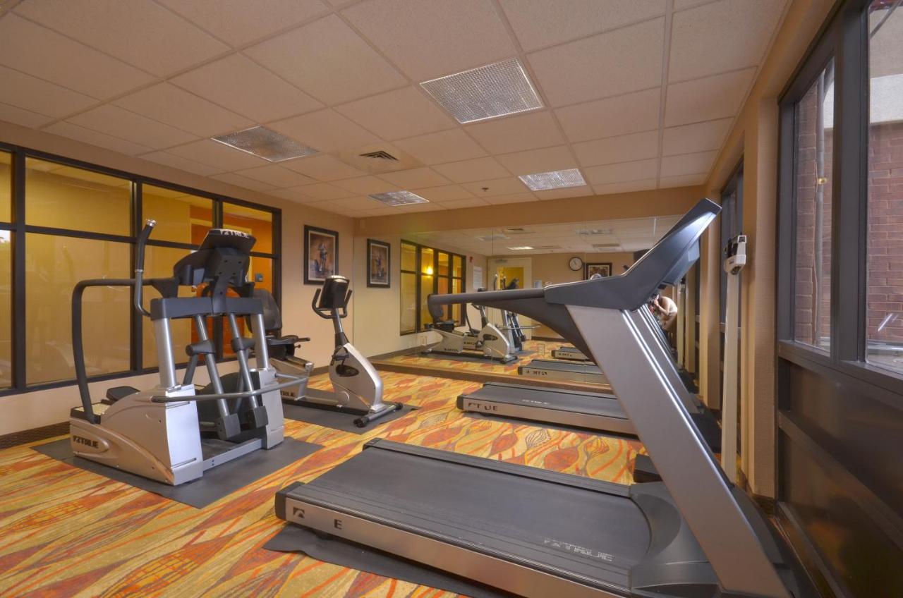  | Holiday Inn Express & Suites Pine Bluff/Pines Mall, an IHG Hotel