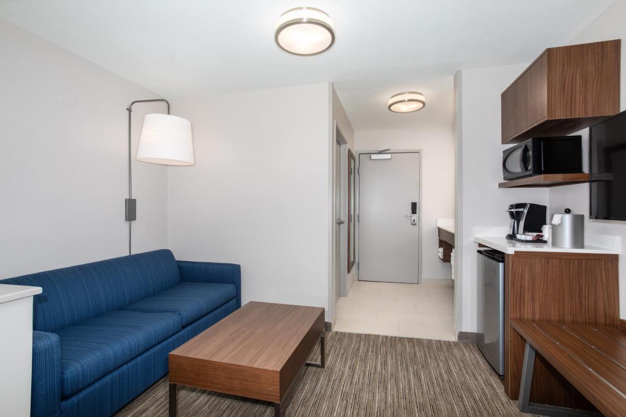  | Holiday Inn Express & Suites Phoenix Tempe - University