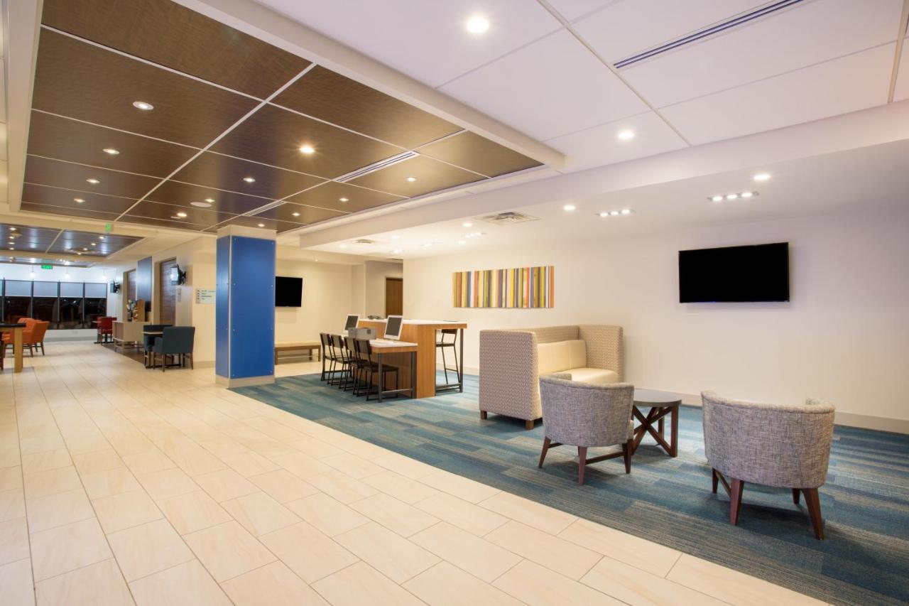  | Holiday Inn Express & Suites - Owings Mills-Baltimore Area, an IHG Hotel
