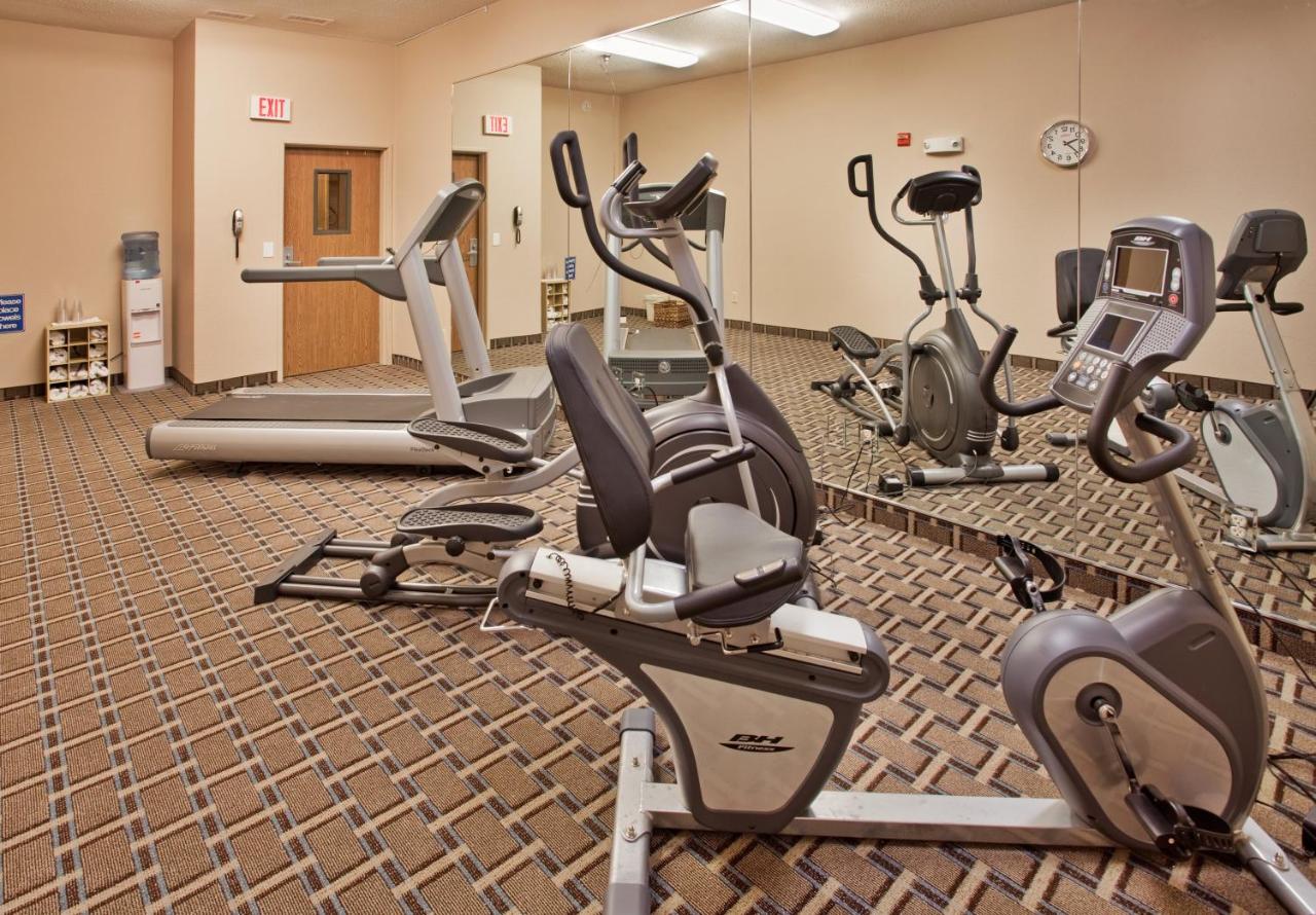 | Holiday Inn Express Kansas City Liberty Missouri, an IHG Hotel