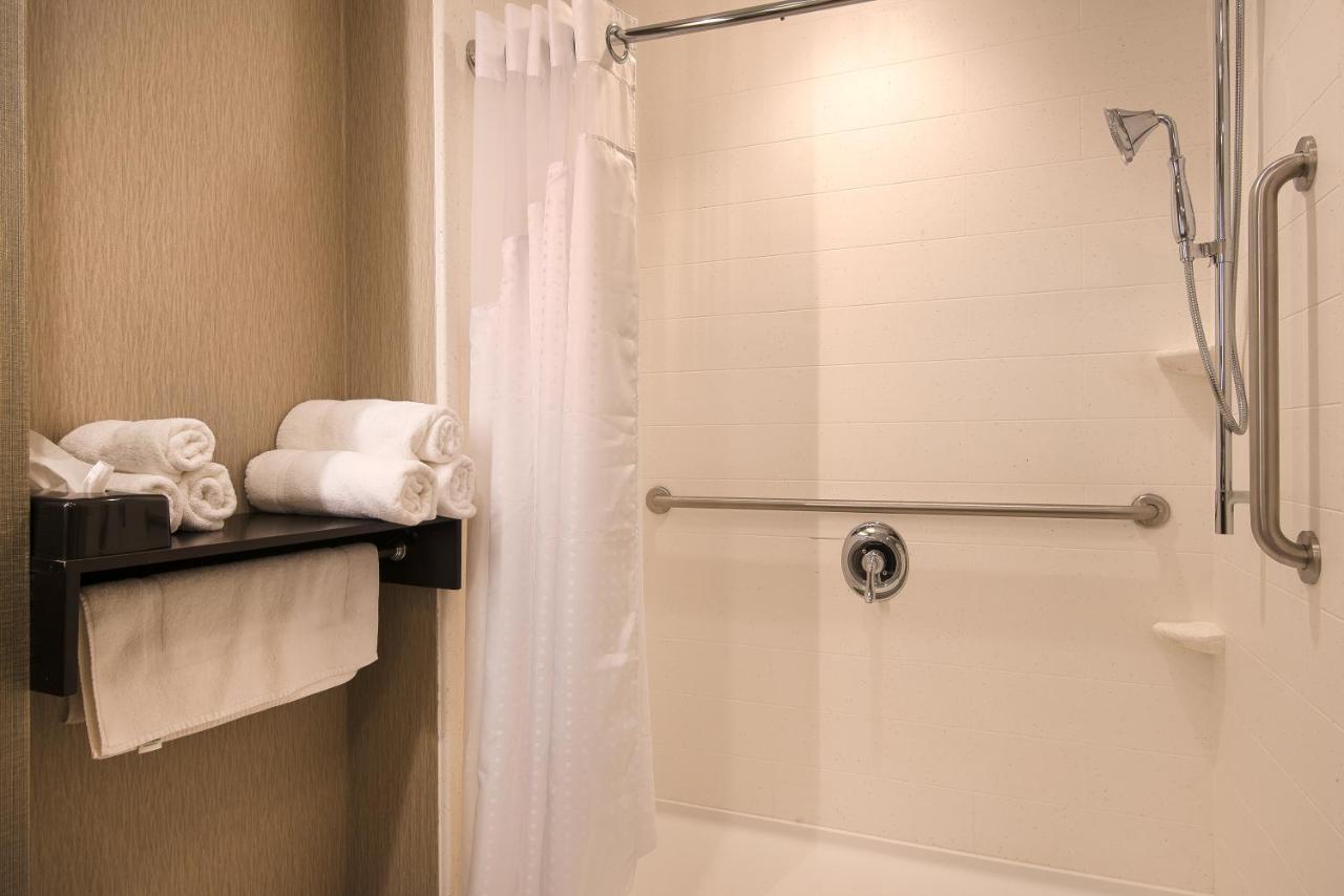  | Holiday Inn Express & Suites Norwood-Boston Area