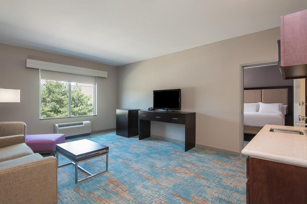 | Holiday Inn Express & Suites Norwood, an IHG Hotel
