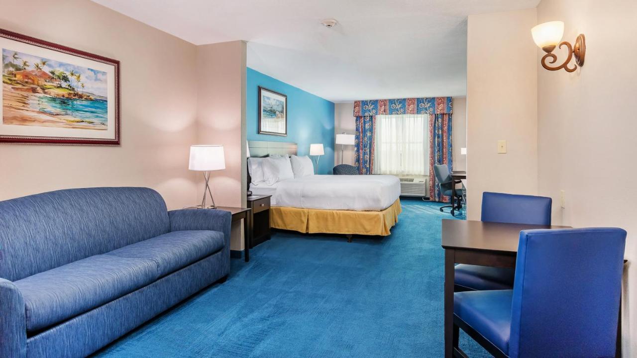  | Holiday Inn Express & Suites Kendall