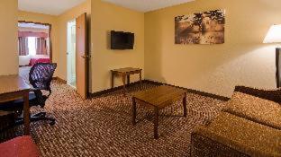 Room #7863812 at Country Inn & Suites by Radisson, Pickerington, OH