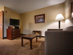 Room #7863813 at Country Inn & Suites by Radisson, Pickerington, OH