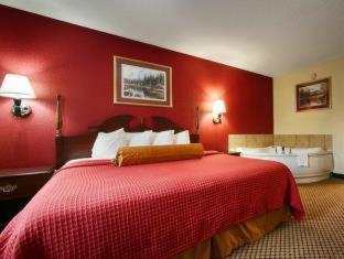 Room #7863814 at Country Inn & Suites by Radisson, Pickerington, OH