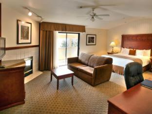 Room #33435914 at Best Western Plus Forest Park Inn