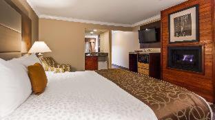 Room #33435915 at Best Western Plus Forest Park Inn