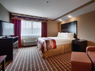 Room #39542715 at Best Western Cooperstown Inn & Suites