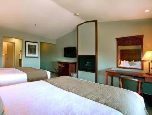 Room #33435917 at Best Western Plus Forest Park Inn