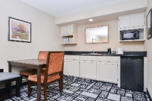 Room #178883850 at Best Western Plus Meridian Inn & Suites, Anaheim-Orange
