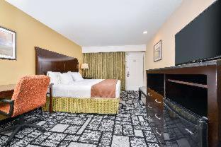 Room #178883853 at Best Western Plus Meridian Inn & Suites, Anaheim-Orange