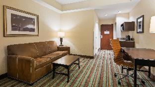 Room #101126811 at Best Western Plus Chain of Lakes Inn & Suites