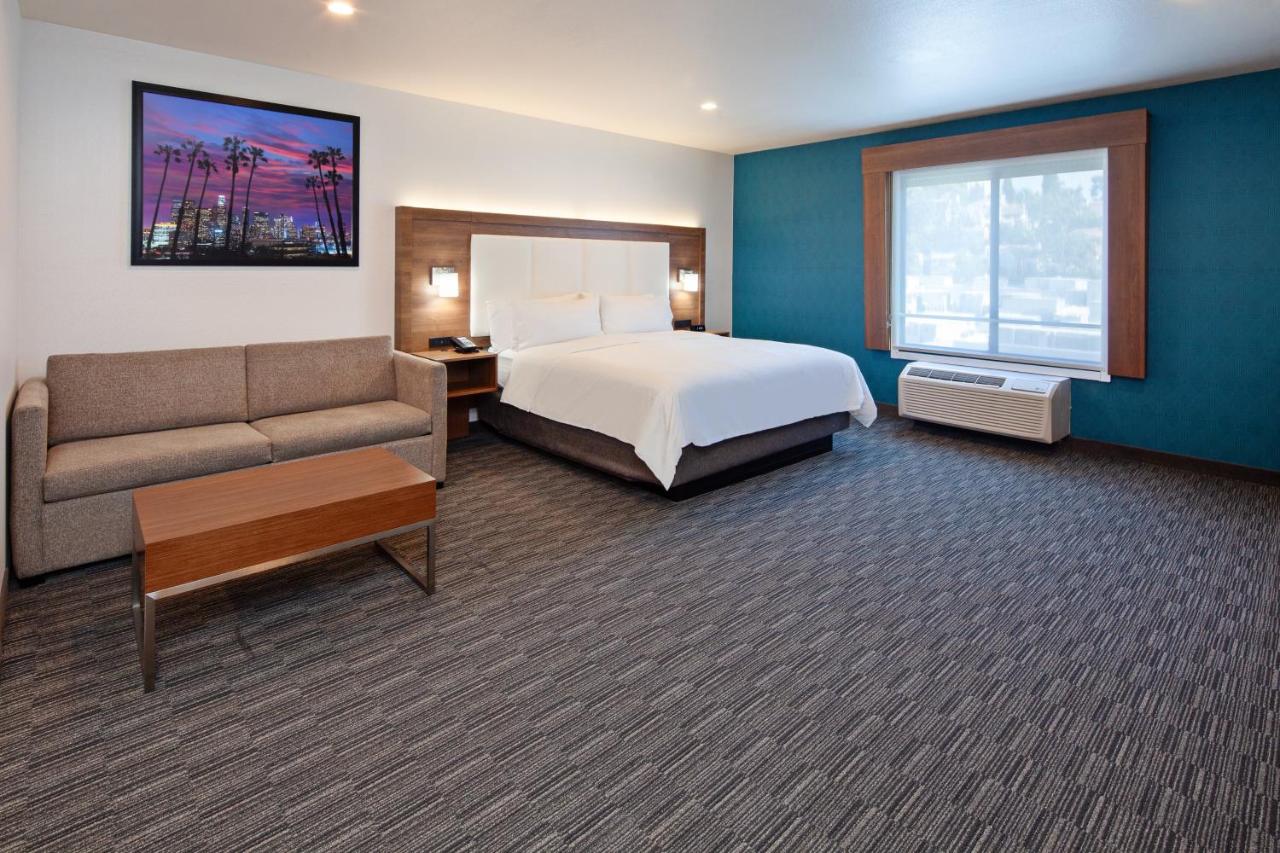 King Suite with Sofa Bed at Holiday Inn Express Hotel & Suites Hollywood Walk of Fame by IHG