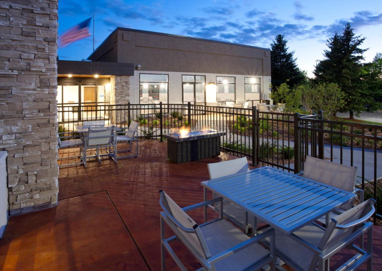  | Holiday Inn Express Hotel & Suites Minneapolis-Golden Valley, an IHG Hotel