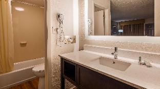 Room #18787010 at Best Western Central Inn
