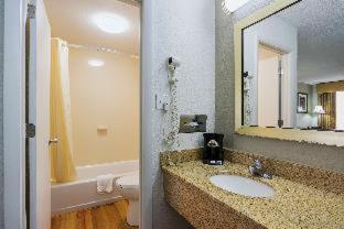 Room #18787010 at Best Western Central Inn